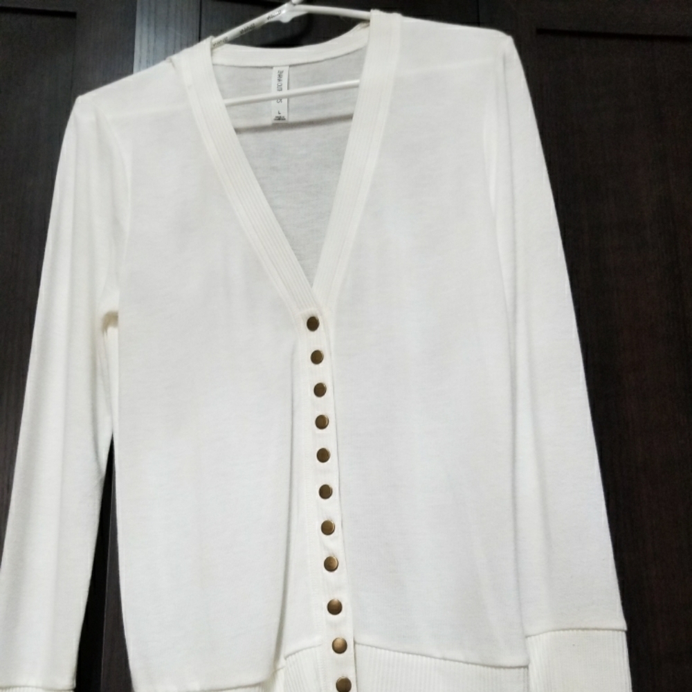 New without tags. Cardigan